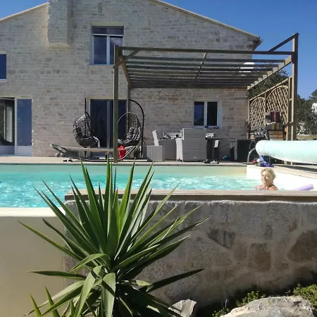 Au Bonheur Des Anes Nyaraló Vezzani